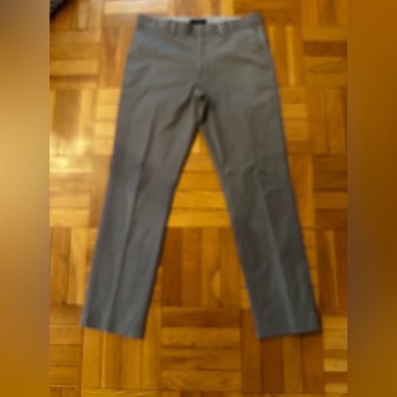 Banana Republic Aiden Slim Fit Chino Size 32x32 - Picture 3 of 4